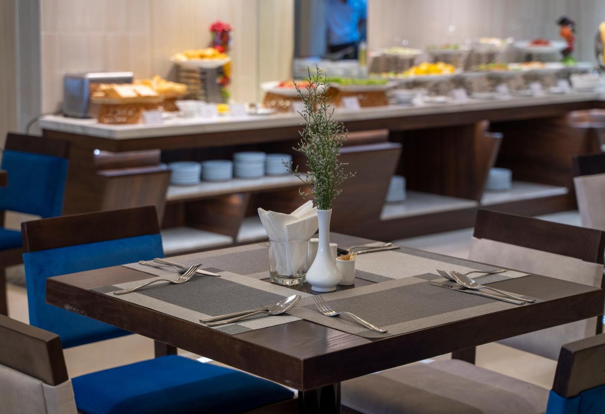 Ruby Star Da Nang Hotel Bagian luar foto